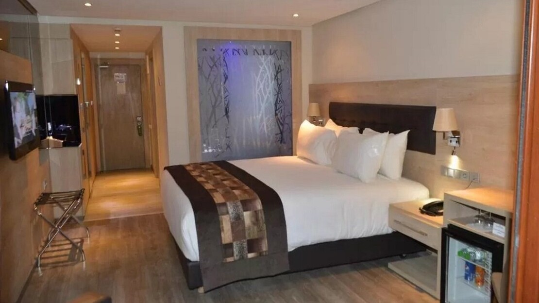 Anezi Tower Hotel & Apartments